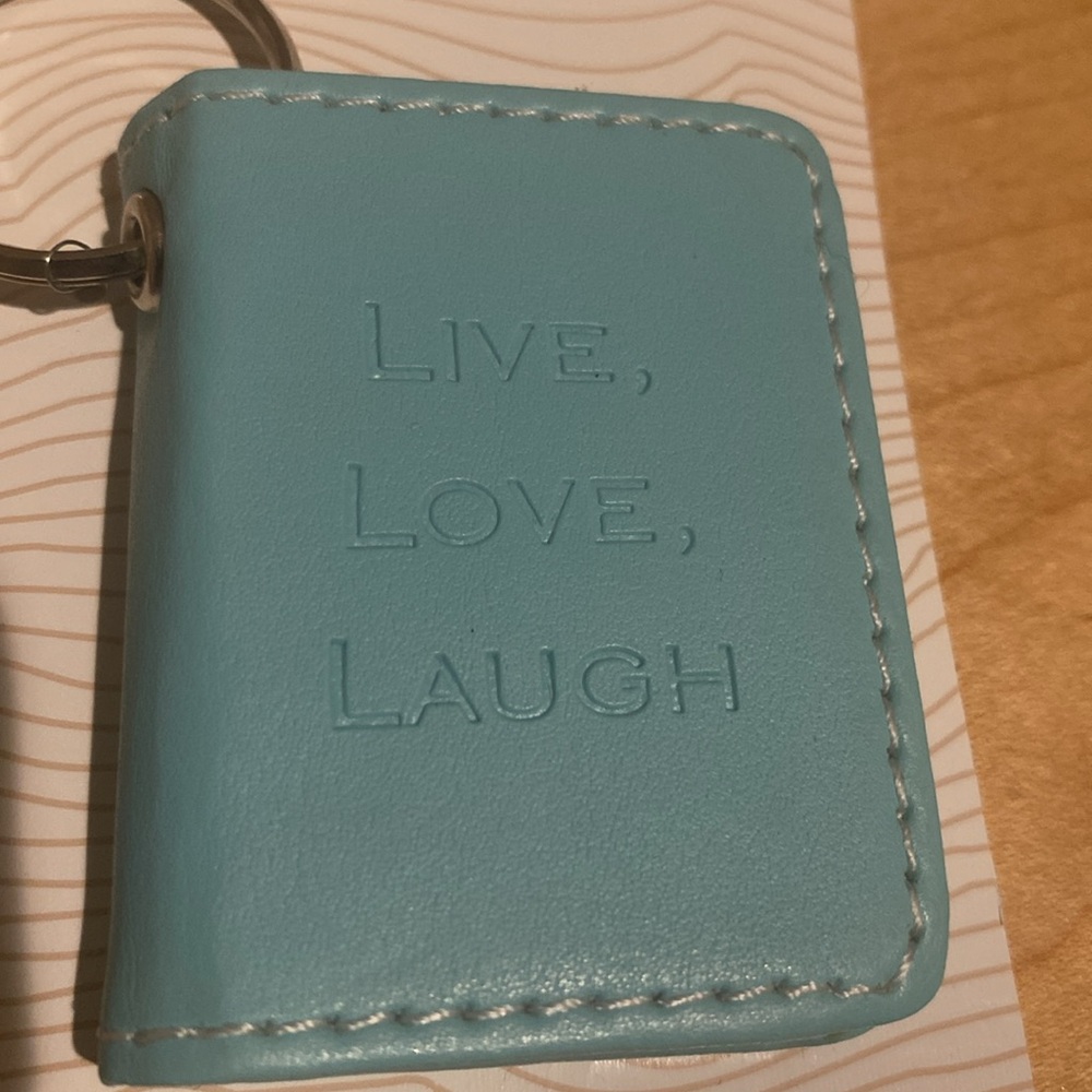 Keychain - Picture 3 of 4